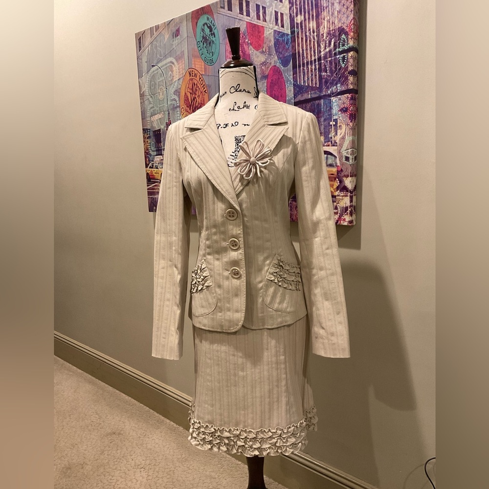 Nanette Lepore Cream Blazer Tailored Fit Notched Lapel
